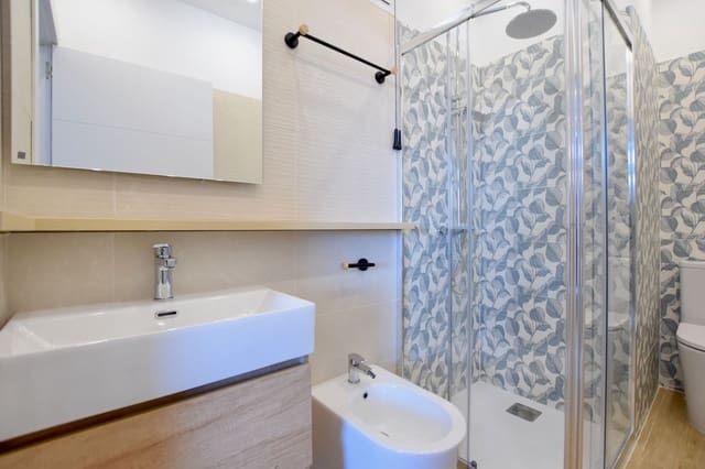 1 soveværelse Lejlighed til salg i Playa de las Américas, Adeje med swimmingpool garage - € 239.900 (Ref: 9496859)