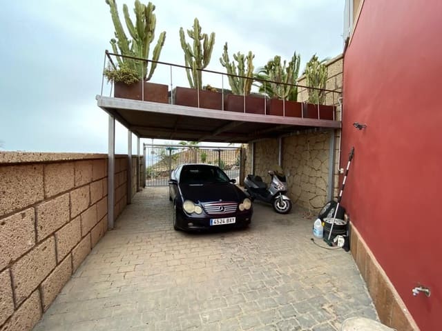 4 Zimmer Villa zu verkaufen in Chayofa, Arona mit Garage - 1.200.000 € (Ref: 9501843)