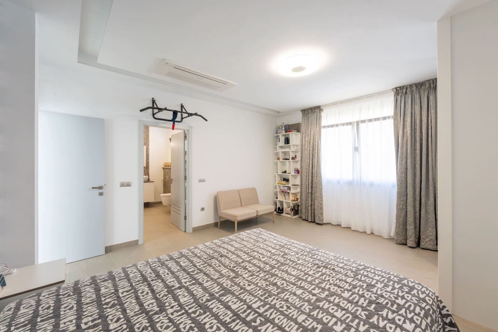 5 Zimmer Villa zu verkaufen in El Madronal mit Pool Garage - 2.950.000 € (Ref: 9501844)