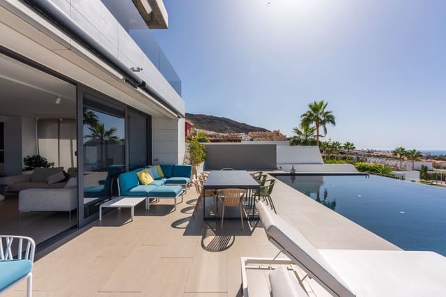 5 Zimmer Villa zu verkaufen in El Madroñal, Adeje mit Pool Garage - 2.950.000 € (Ref: 9501844)