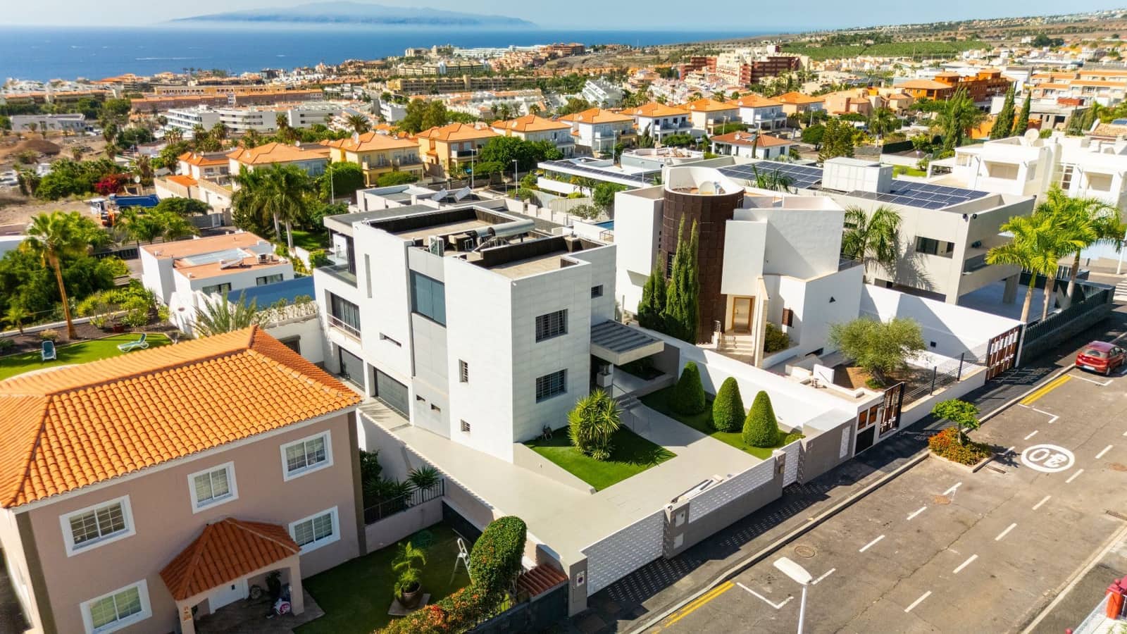 5 Zimmer Villa zu verkaufen in El Madronal mit Pool Garage - 2.950.000 € (Ref: 9501844)