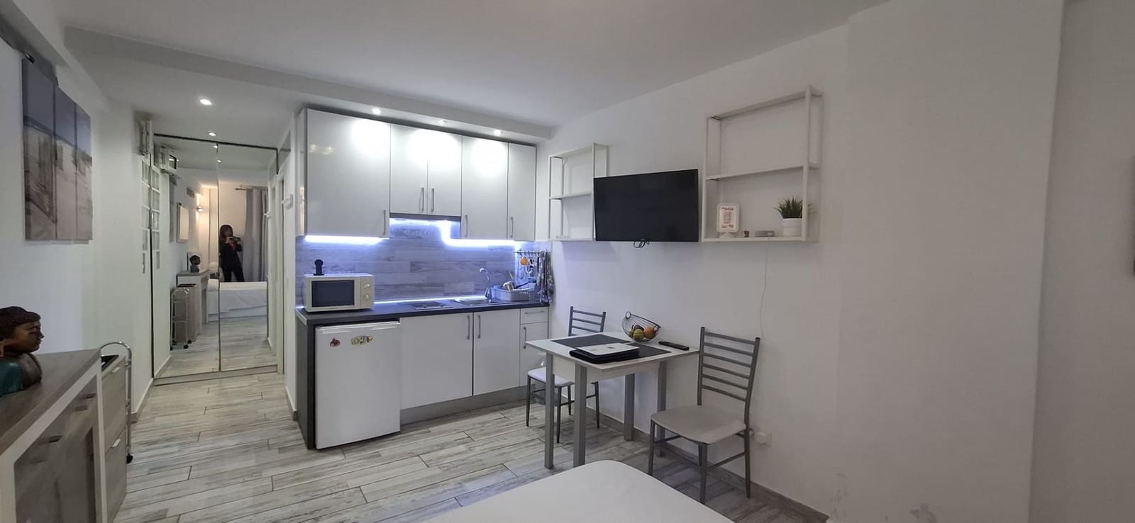 Appartement te koop in Costa Adeje met zwembad garage - € 160.000 (Ref: 9503841)