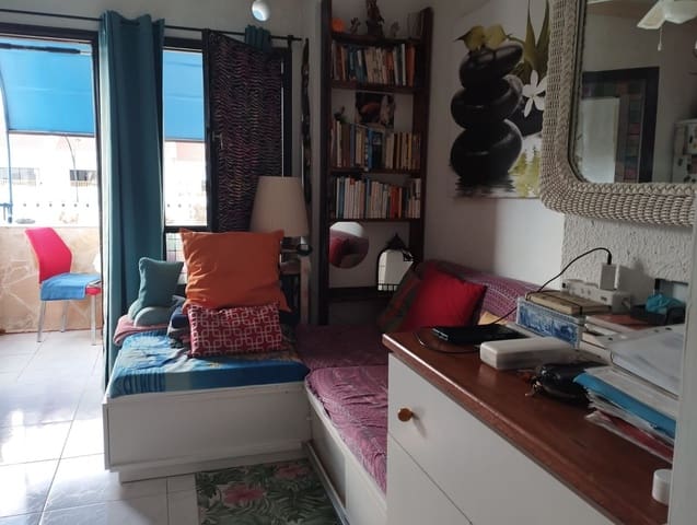 1 soveværelse Lejlighed til salg i Los Cristianos, Arona med swimmingpool - € 218.000 (Ref: 9523931)