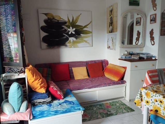 1 soveværelse Lejlighed til salg i Los Cristianos, Arona med swimmingpool - € 218.000 (Ref: 9523931)