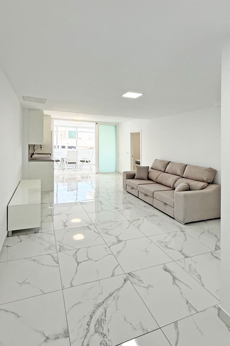 2 bedroom Apartment for sale in Playa de las Americas with pool - € 540,000 (Ref: 9529416)