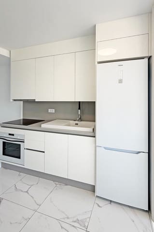 2 bedroom Apartment for sale in Playa de las Americas, Arona with pool - € 540,000 (Ref: 9529416)