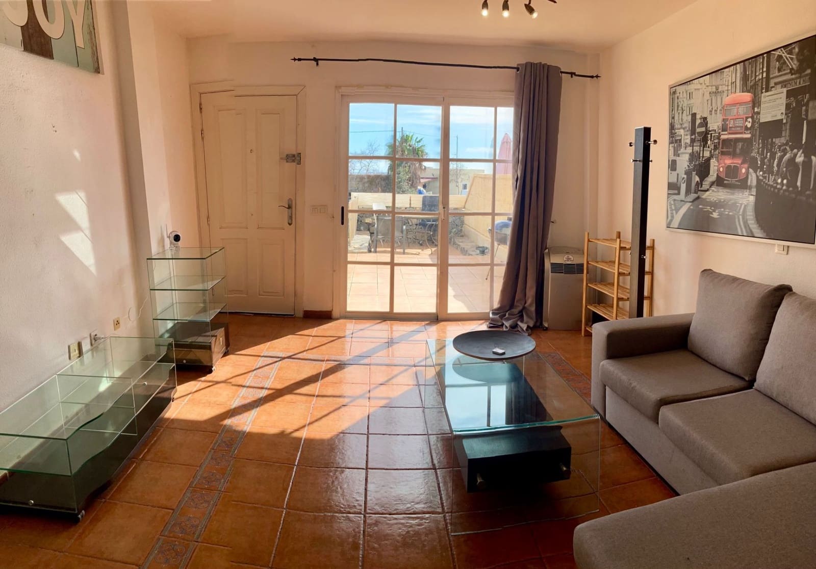 2 soveværelse Byhus til salg i Costa Adeje med swimmingpool garage - € 299.000 (Ref: 9533190)