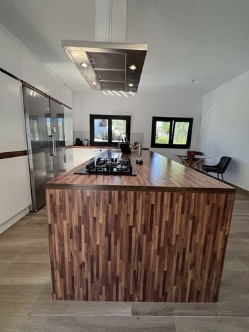 5 chambre Villa/Maison à vendre à Santa Cruz de Tenerife avec piscine garage - 1 350 000 € (Ref: 9535508)