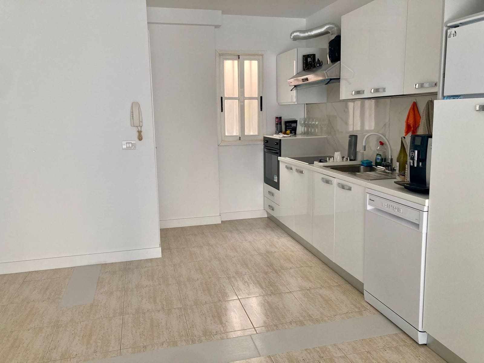 2 soverom Leilighet til salgs i Costa Adeje med svømmebasseng garasje - € 399 000 (Ref: 9535509)