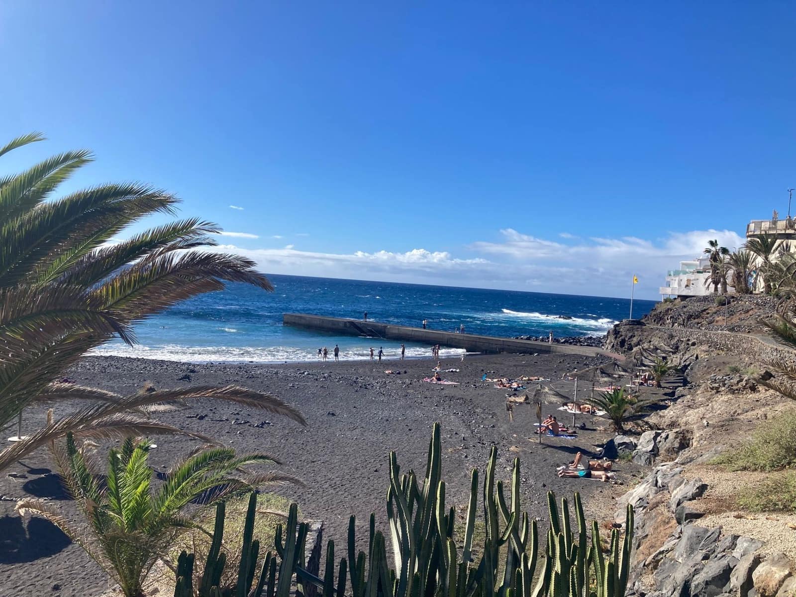 2 soverom Leilighet til salgs i Costa Adeje med svømmebasseng garasje - € 399 000 (Ref: 9535509)