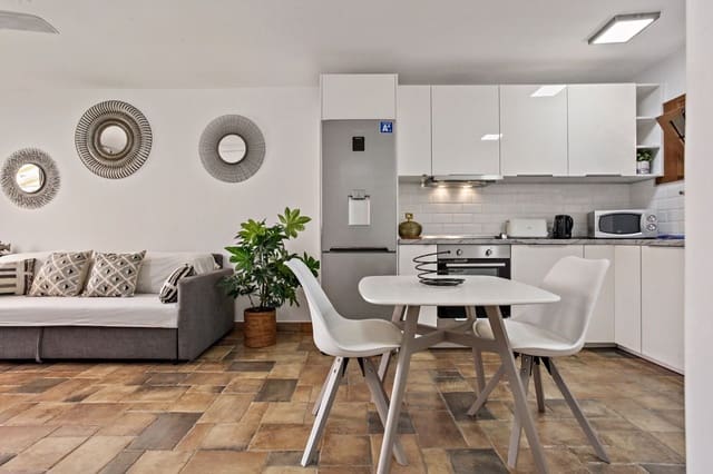 1 chambre Appartement à vendre à San Eugenio Bajo, Adeje avec piscine garage - 350 000 € (Ref: 9554556)