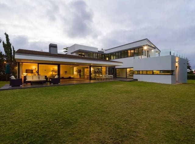 6 chambre Villa/Maison à vendre à Tafira, Las Palmas de Gran Canaria avec piscine garage - 1 750 000 € (Ref: 9570618)