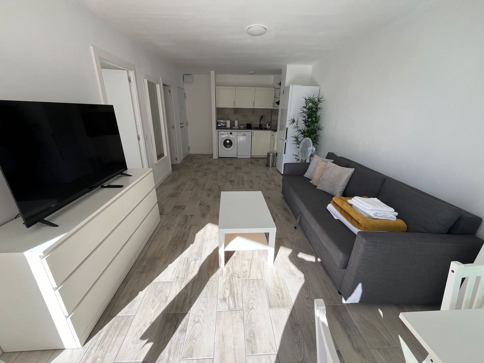 1 soveværelse Lejlighed til salg i Costa Adeje med swimmingpool garage - € 270.000 (Ref: 9594627)