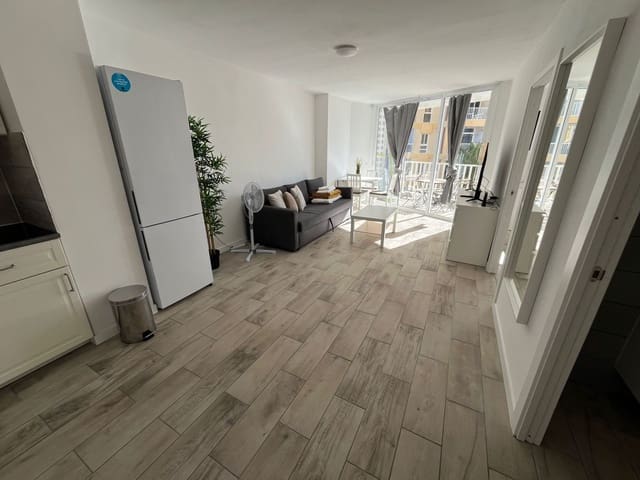 1 soveværelse Lejlighed til salg i Playa de las Américas, Adeje med swimmingpool garage - € 270.000 (Ref: 9594627)