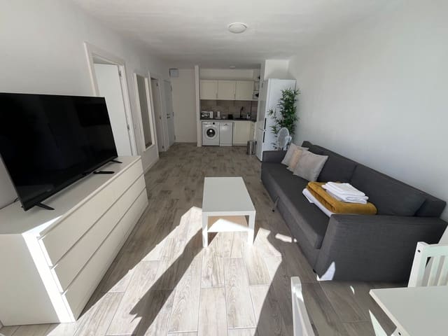 1 soveværelse Lejlighed til salg i Playa de las Américas, Adeje med swimmingpool garage - € 270.000 (Ref: 9594627)