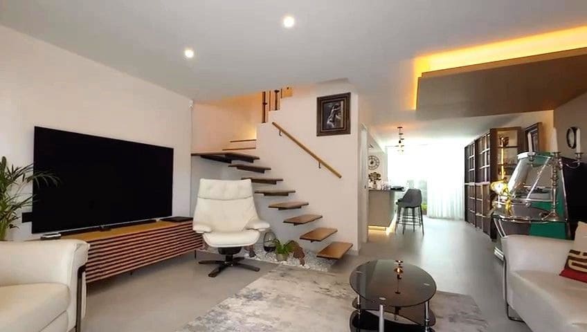 3 makuuhuone Huvila myytävänä paikassa Los Cristianos mukana uima-altaan - 695 000 € (Ref: 9594628)