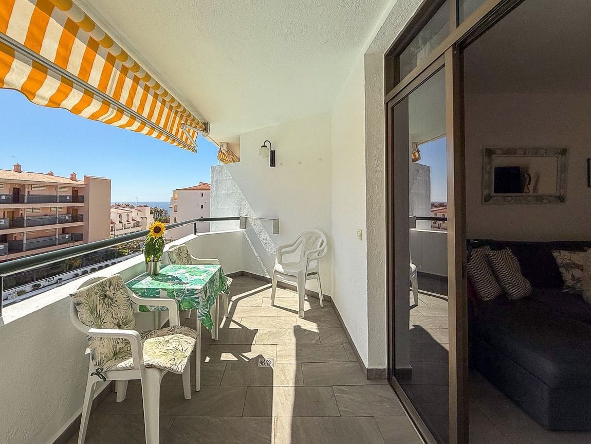1 sovrum Lägenhet till salu i Los Cristianos med pool - 269 000 € (Ref: 9604572)