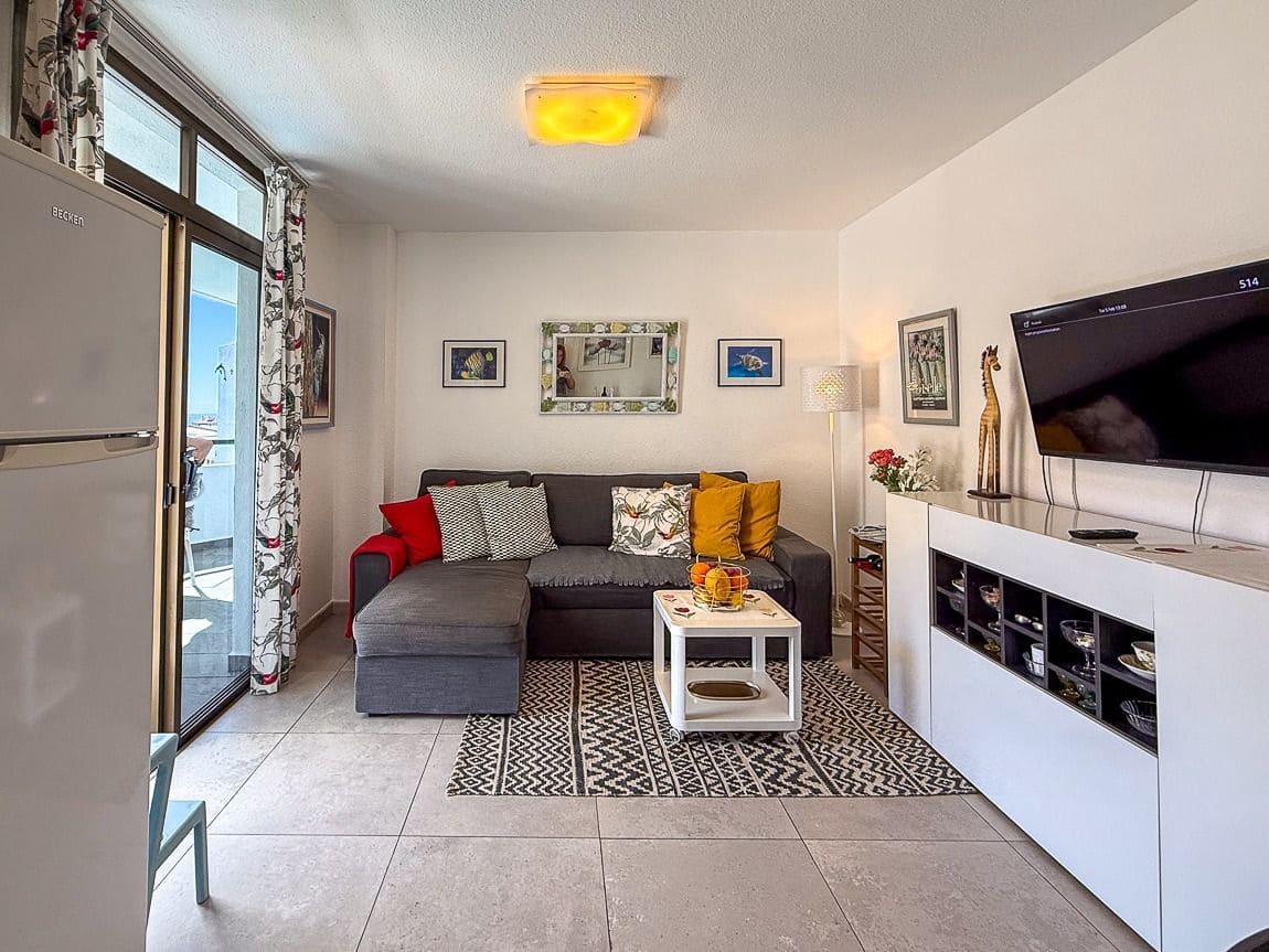 1 sovrum Lägenhet till salu i Los Cristianos med pool - 269 000 € (Ref: 9604572)