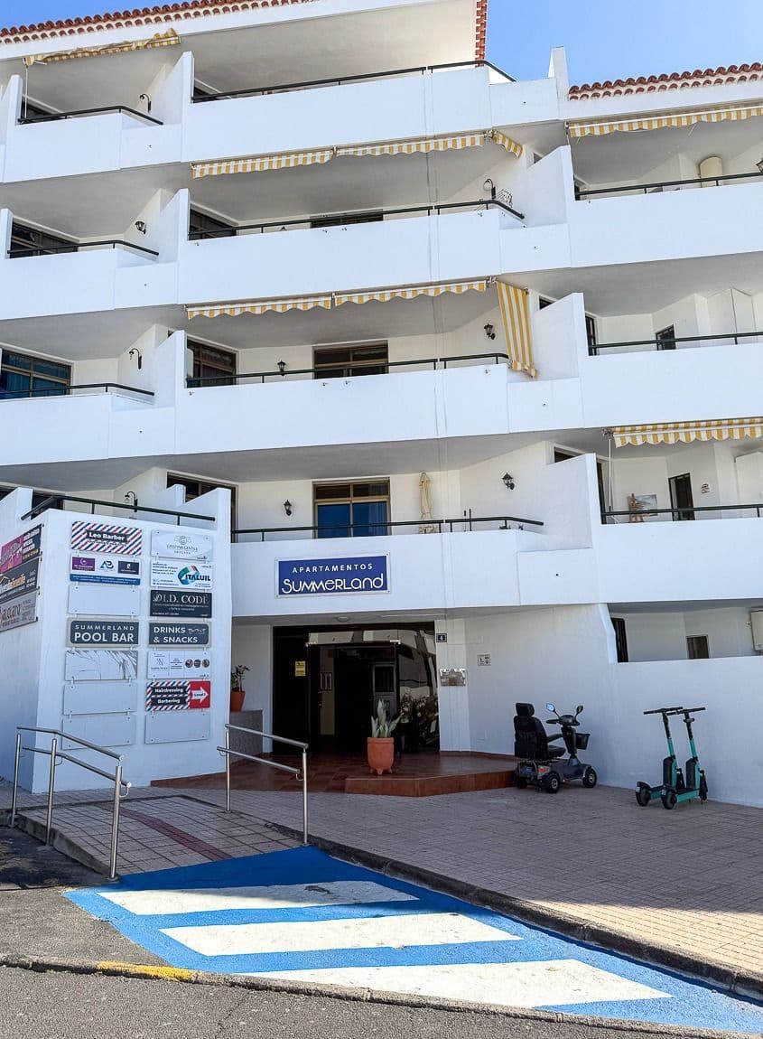 1 sovrum Lägenhet till salu i Los Cristianos med pool - 269 000 € (Ref: 9604572)