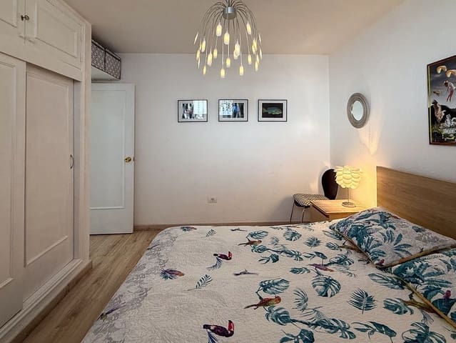 1 sovrum Lägenhet till salu i Los Cristianos, Arona med pool - 269 000 € (Ref: 9604572)