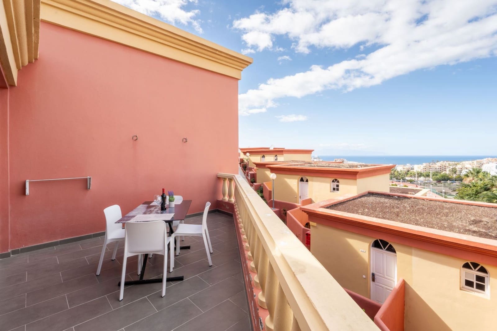 1 sovrum Lägenhet till salu i Costa Adeje med pool garage - 265 000 € (Ref: 9604573)