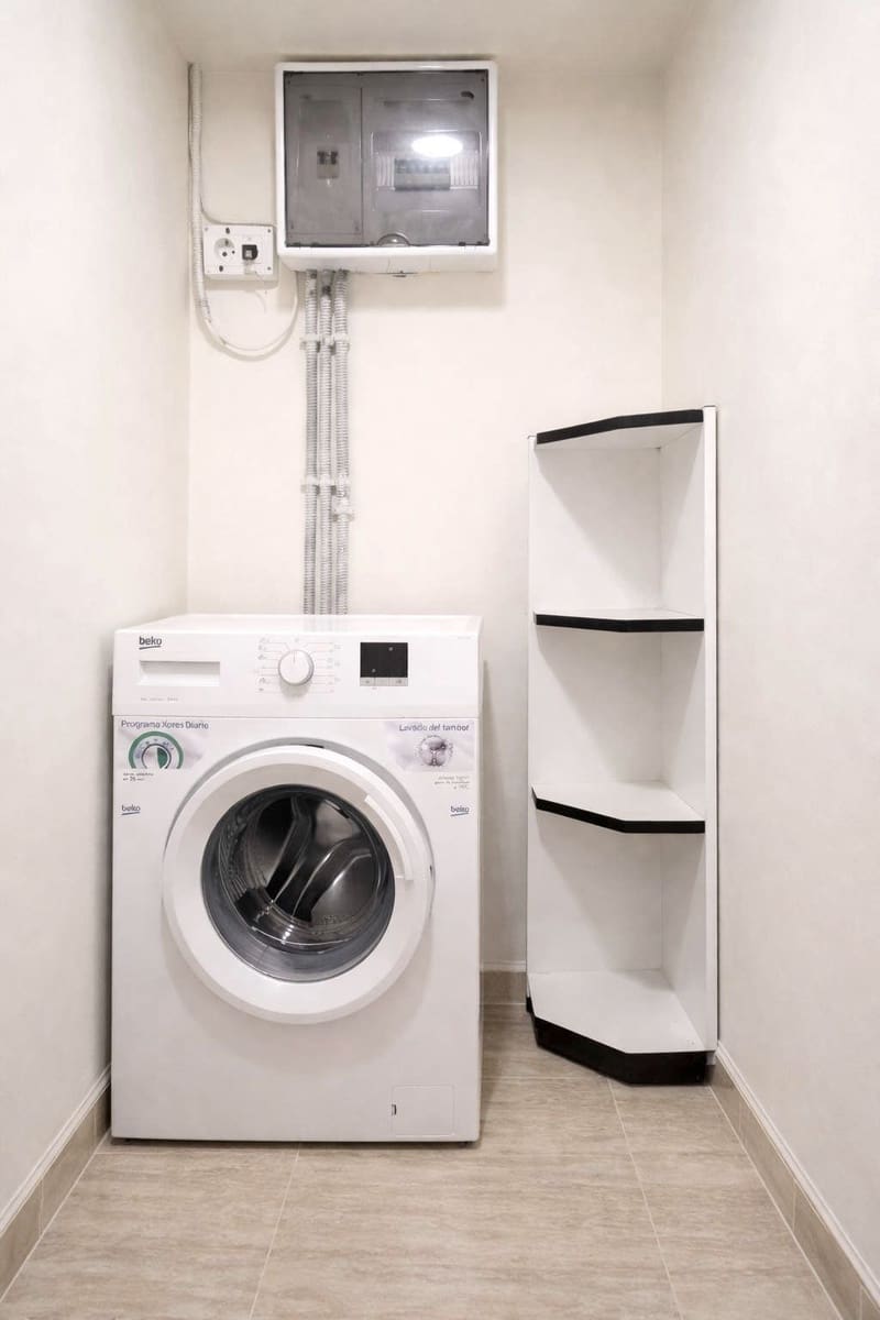 2 soverom Leilighet til salgs i Playa de las Americas med svømmebasseng garasje - € 399 000 (Ref: 9604574)