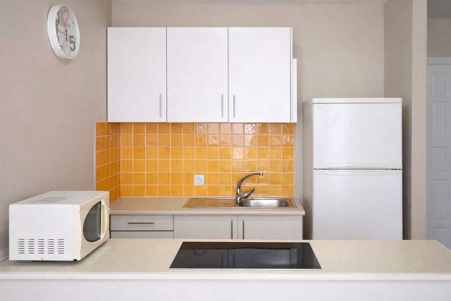 2 soverom Leilighet til salgs i Playa de las Americas med svømmebasseng garasje - € 399 000 (Ref: 9604574)