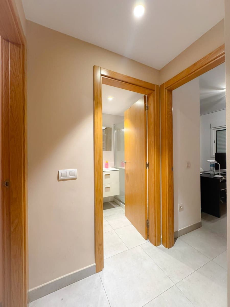 2 bedroom Apartment for sale in Adeje with garage - € 350,000 (Ref: 9614705)