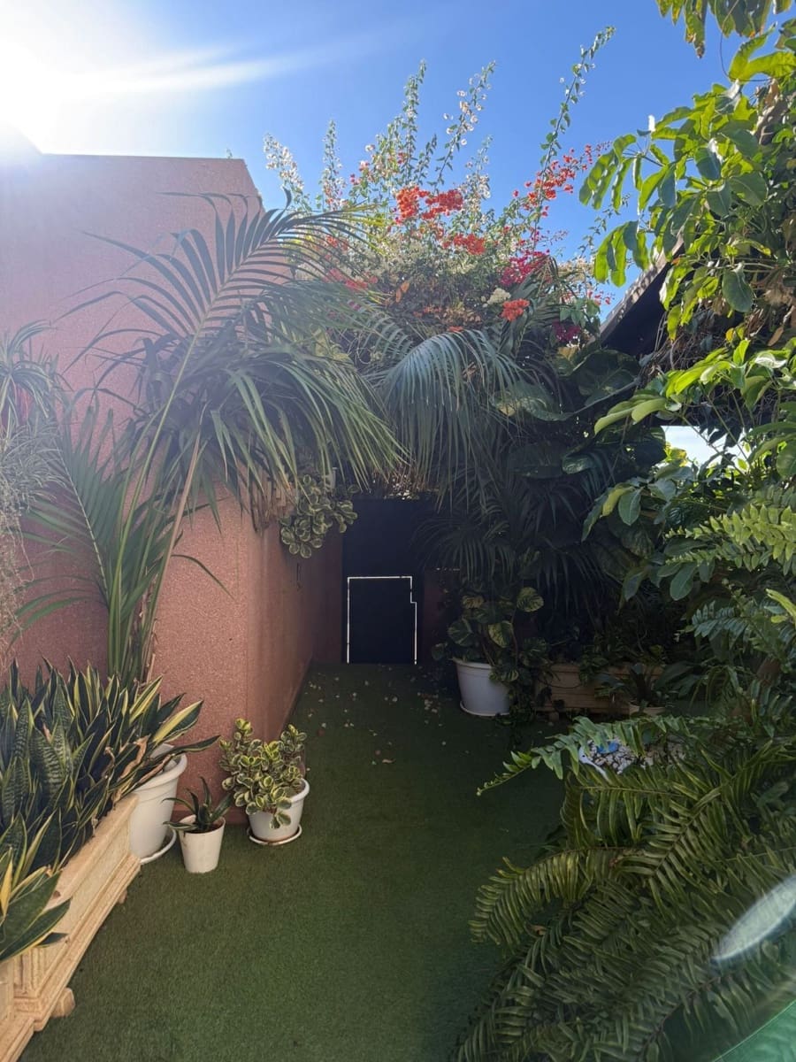 5 soverom Villa til salgs i Fanabe med garasje - € 899 000 (Ref: 9614706)