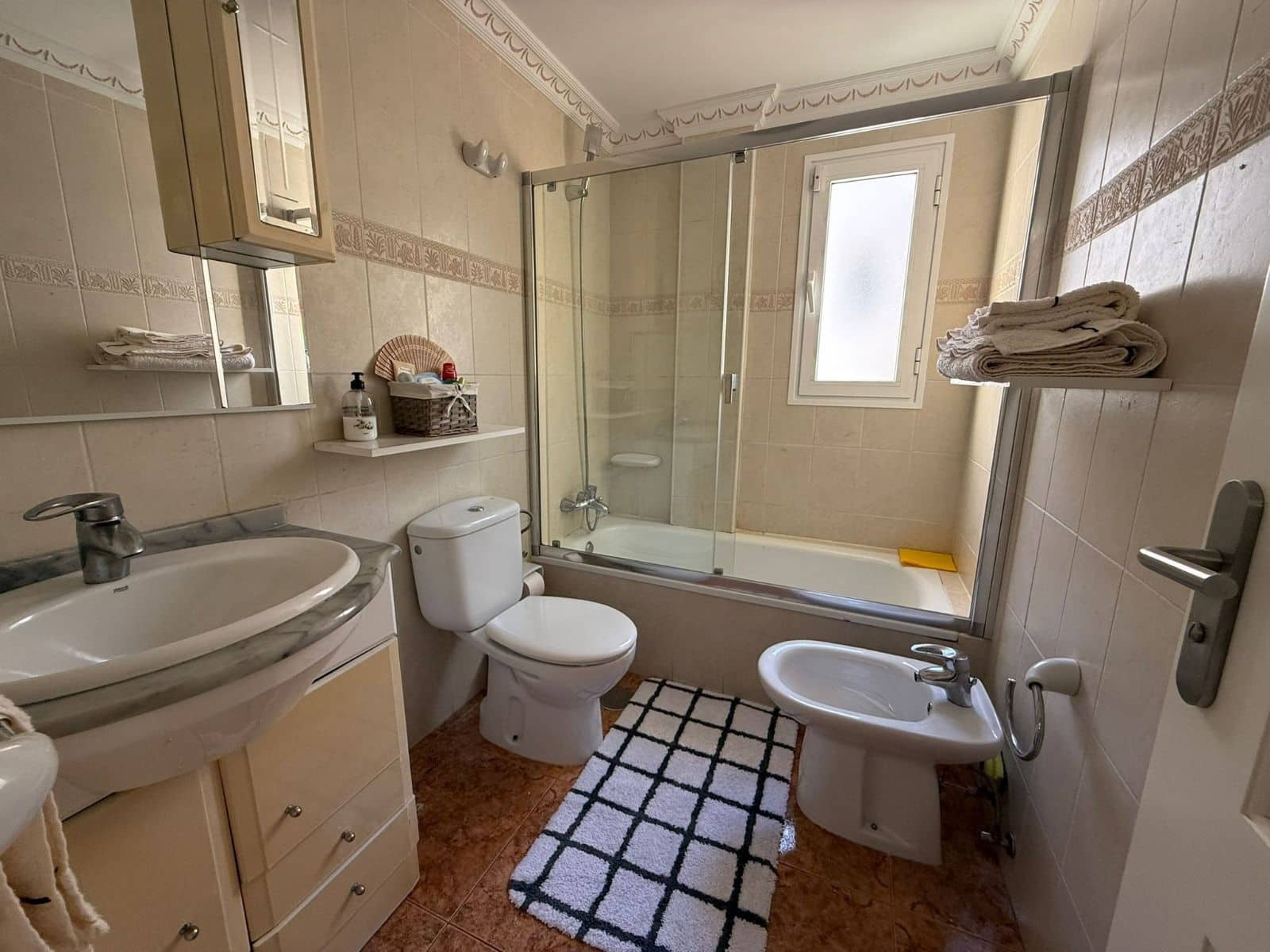 5 soverom Villa til salgs i Fanabe med garasje - € 899 000 (Ref: 9614706)