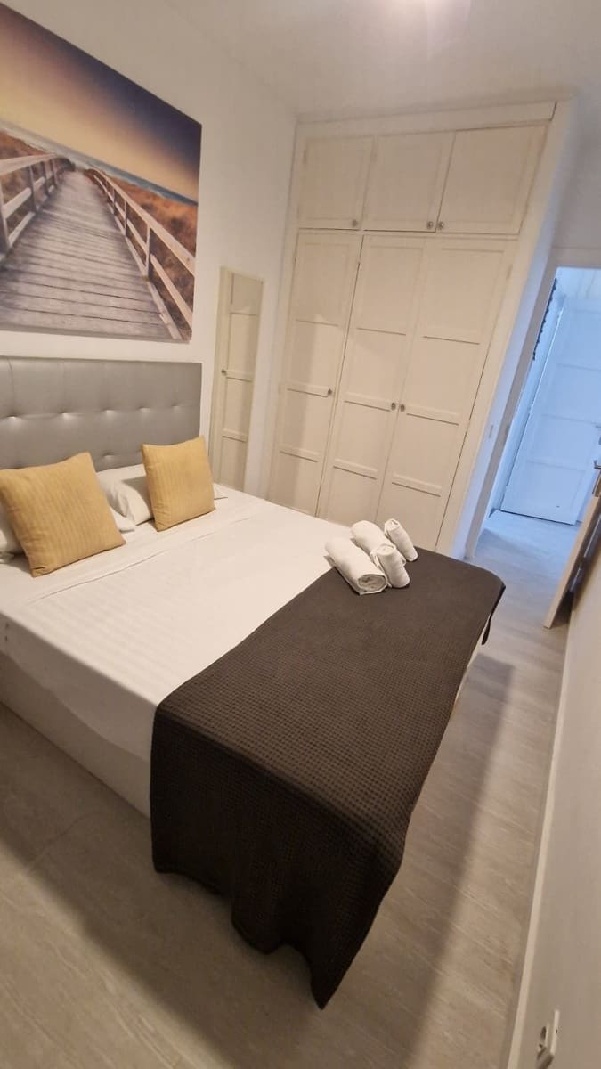 1 makuuhuone Huoneisto myytävänä paikassa Costa Adeje mukana uima-altaan 
autotalli - 319 000 € (Ref: 9625312)