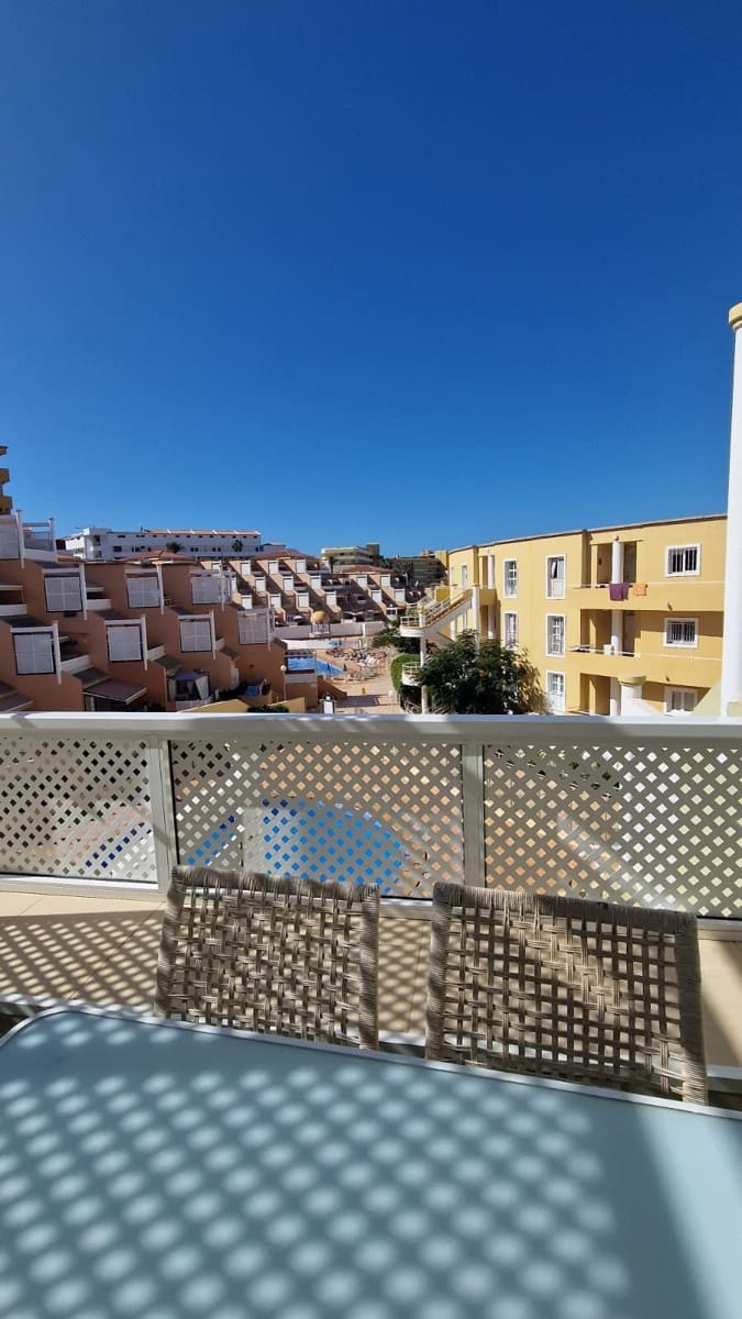 1 makuuhuone Huoneisto myytävänä paikassa Costa Adeje mukana uima-altaan 
autotalli - 319 000 € (Ref: 9625312)