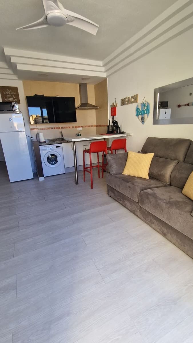 1 makuuhuone Huoneisto myytävänä paikassa Costa Adeje mukana uima-altaan 
autotalli - 319 000 € (Ref: 9625312)