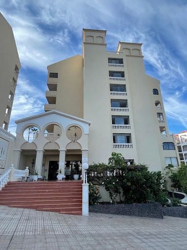 1 sovrum Lägenhet till salu i Los Cristianos med pool garage - 285 000 € (Ref: 9629616)