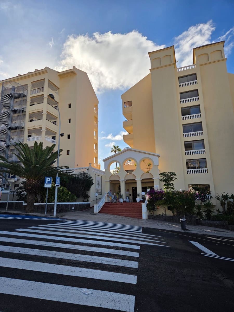 1 sovrum Lägenhet till salu i Los Cristianos med pool garage - 285 000 € (Ref: 9629616)