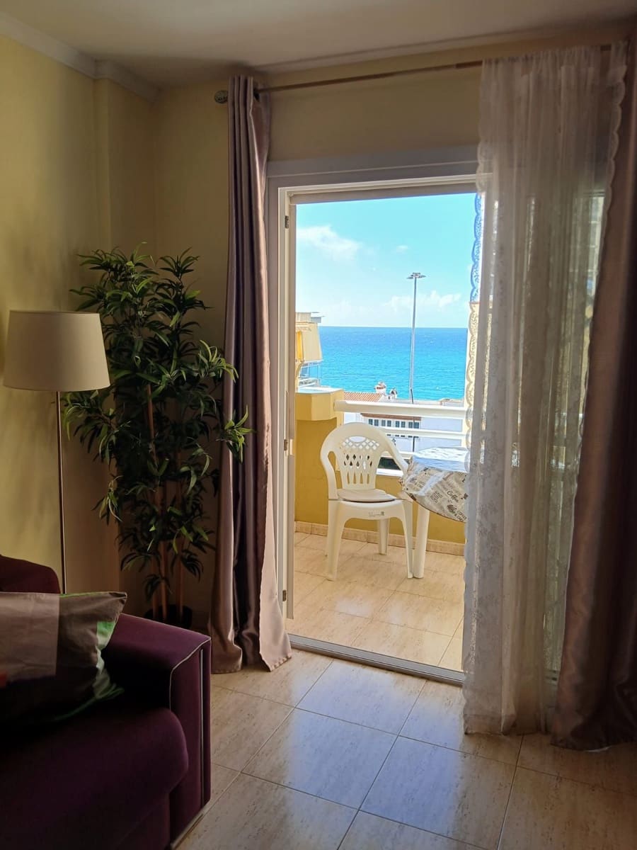 1 quarto Apartamento para venda em Los Cristianos - 270 000 € (Ref: 9636436)