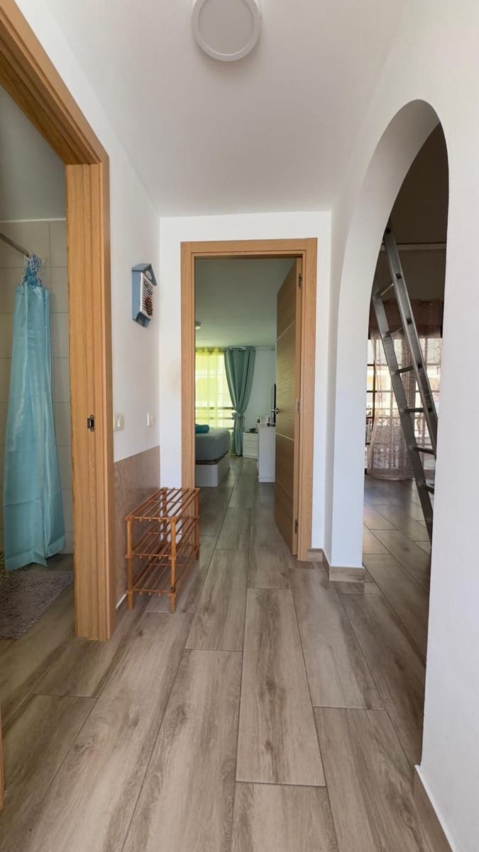1 quarto Apartamento para venda em Los Cristianos com piscina - 289 000 € (Ref: 9636437)