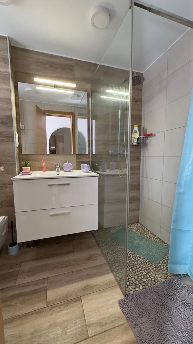 1 quarto Apartamento para venda em Los Cristianos com piscina - 289 000 € (Ref: 9636437)