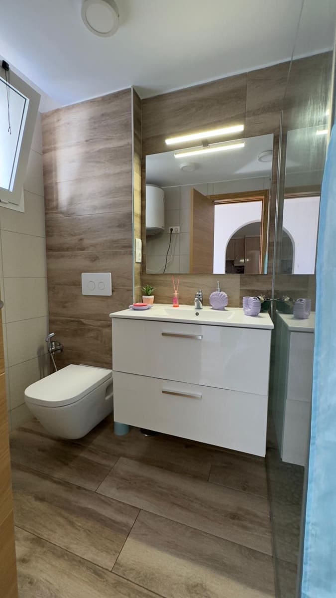 1 quarto Apartamento para venda em Los Cristianos com piscina - 289 000 € (Ref: 9636437)