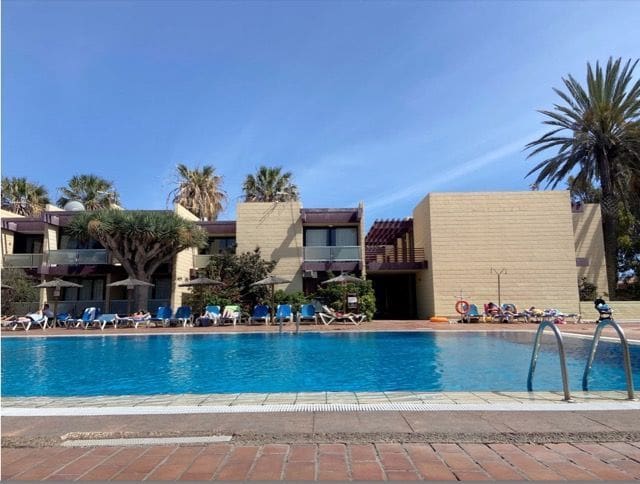 Apartamento de 1 habitación en Costa del Silencio en venta con piscina - 169.000 € (Ref: 9643736)