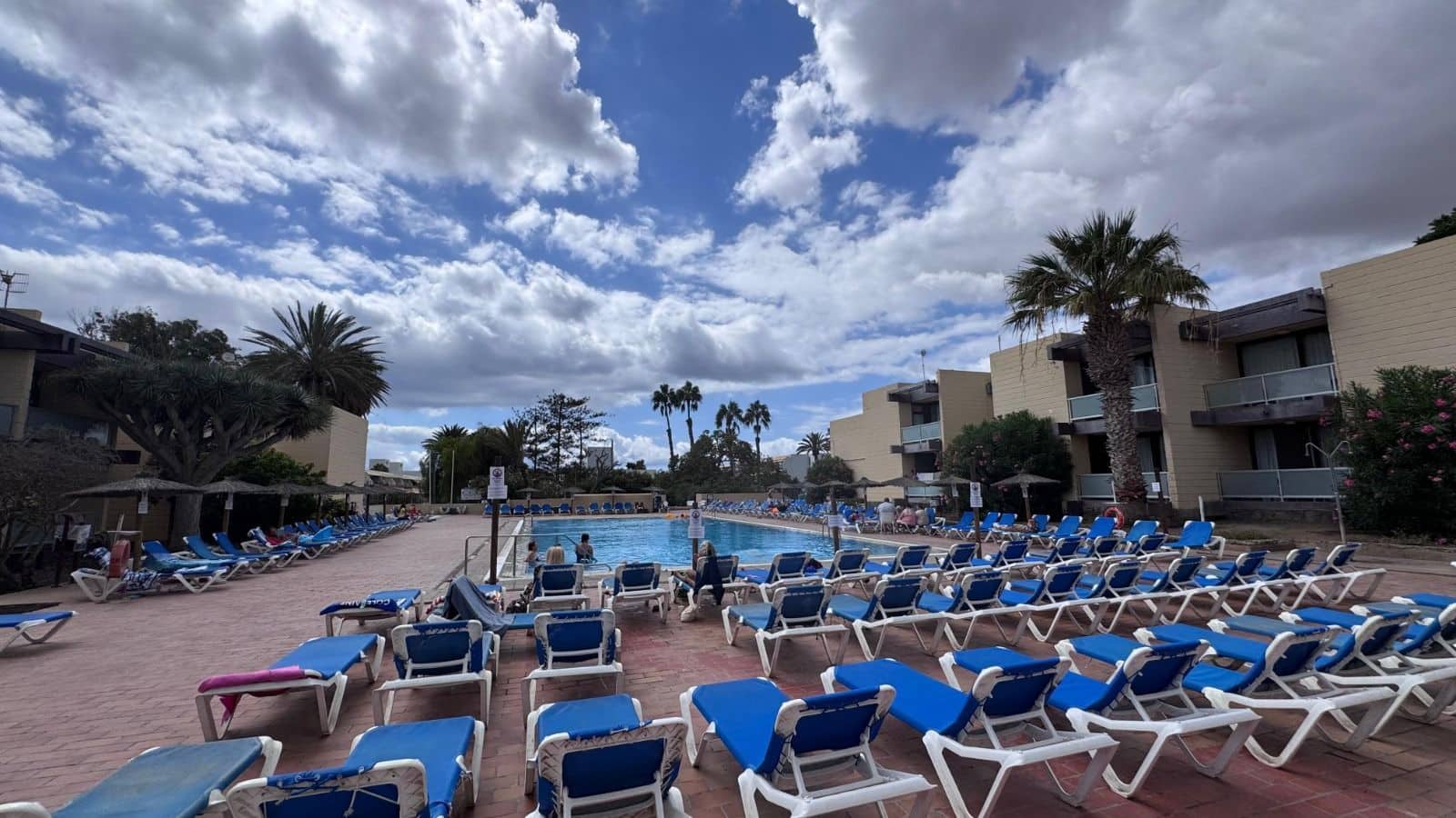 Apartamento de 1 habitación en Costa del Silencio en venta con piscina - 169.000 € (Ref: 9643736)