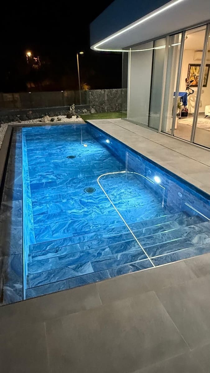 4 quarto Apartamento para venda em Adeje com piscina garagem - 1 330 000 € (Ref: 9651224)