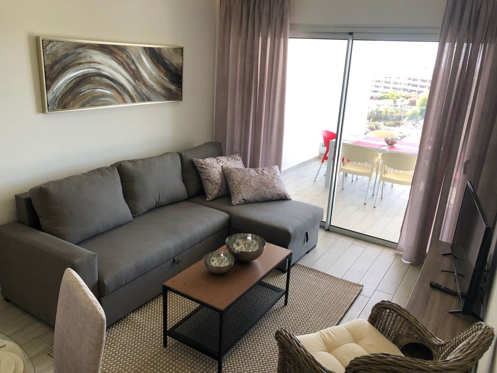 2 bedroom Apartment for sale in Costa Adeje with pool garage - € 475,000 (Ref: 9651225)