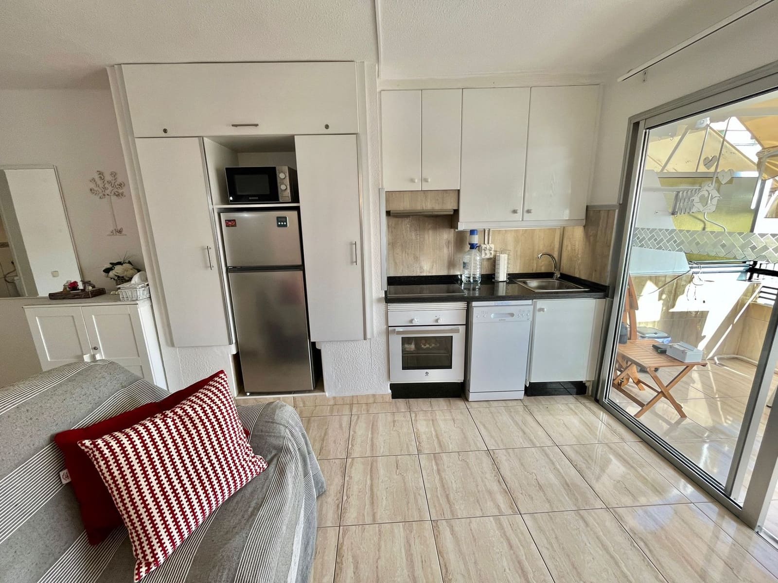 Apartment for sale in Costa Adeje with pool - € 245,000 (Ref: 9655659)