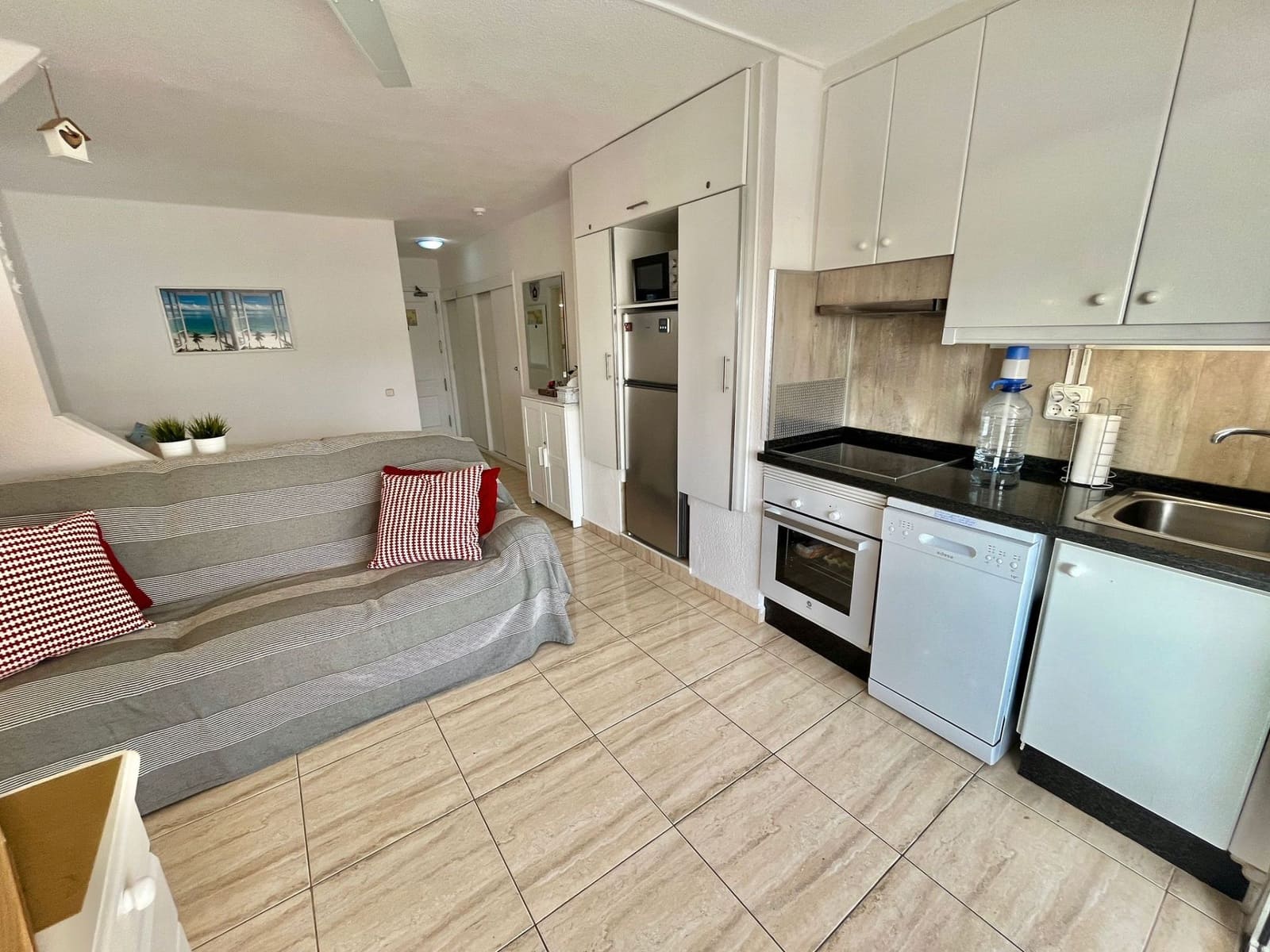 Apartment for sale in Costa Adeje with pool - € 245,000 (Ref: 9655659)