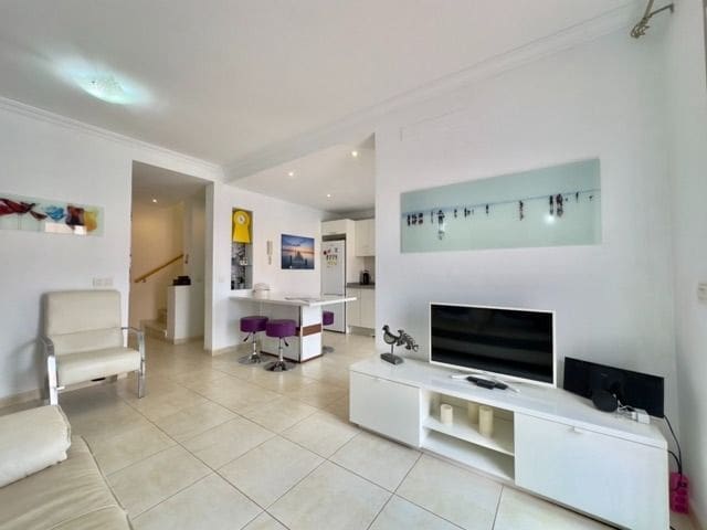 3 soveværelse Semi-Rækkehus til salg i Los Gigantes med swimmingpool garage - € 595.000 (Ref: 9665914)