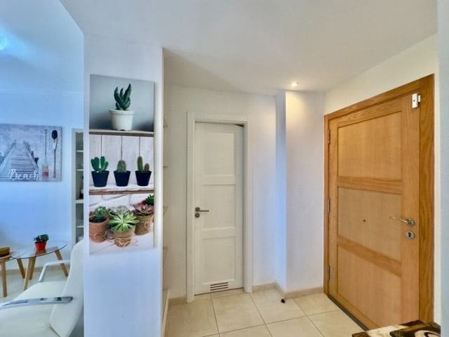 3 soveværelse Semi-Rækkehus til salg i Los Gigantes med swimmingpool garage - € 595.000 (Ref: 9665914)