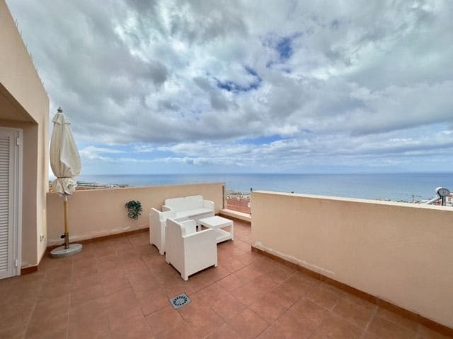 3 soveværelse Semi-Rækkehus til salg i Los Gigantes med swimmingpool garage - € 595.000 (Ref: 9665914)