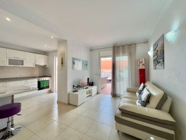 3 soveværelse Semi-Rækkehus til salg i Los Gigantes, Santiago del Teide med swimmingpool garage - € 595.000 (Ref: 9665914)