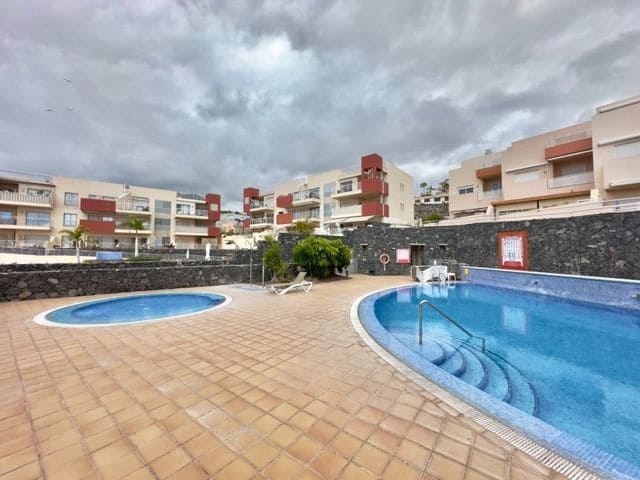 3 soveværelse Semi-Rækkehus til salg i Los Gigantes med swimmingpool garage - € 595.000 (Ref: 9665914)